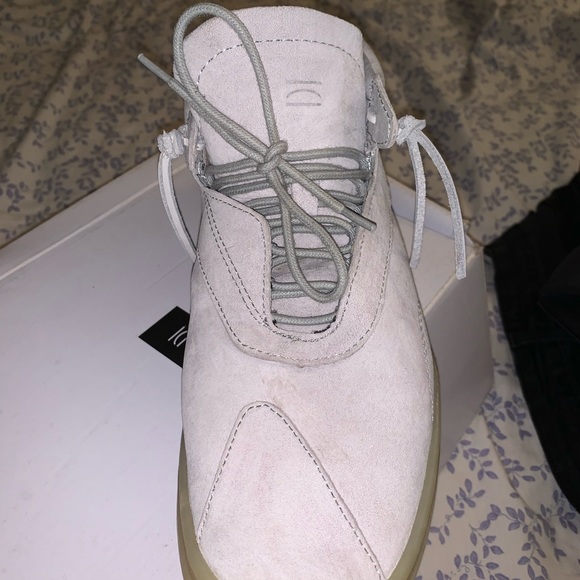 Grey men’s shoe - Picture 3 of 5